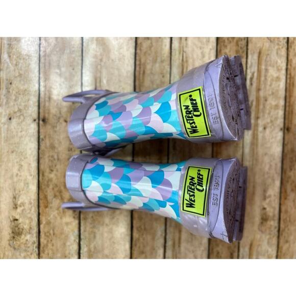 Western Chief Mermaid Shorty Rainboots 8 - Picture 8 of 9